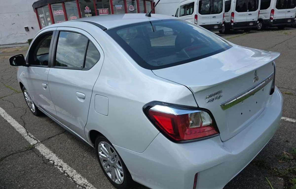2024 MITSUBISHI MIRAGE G4 LE 3