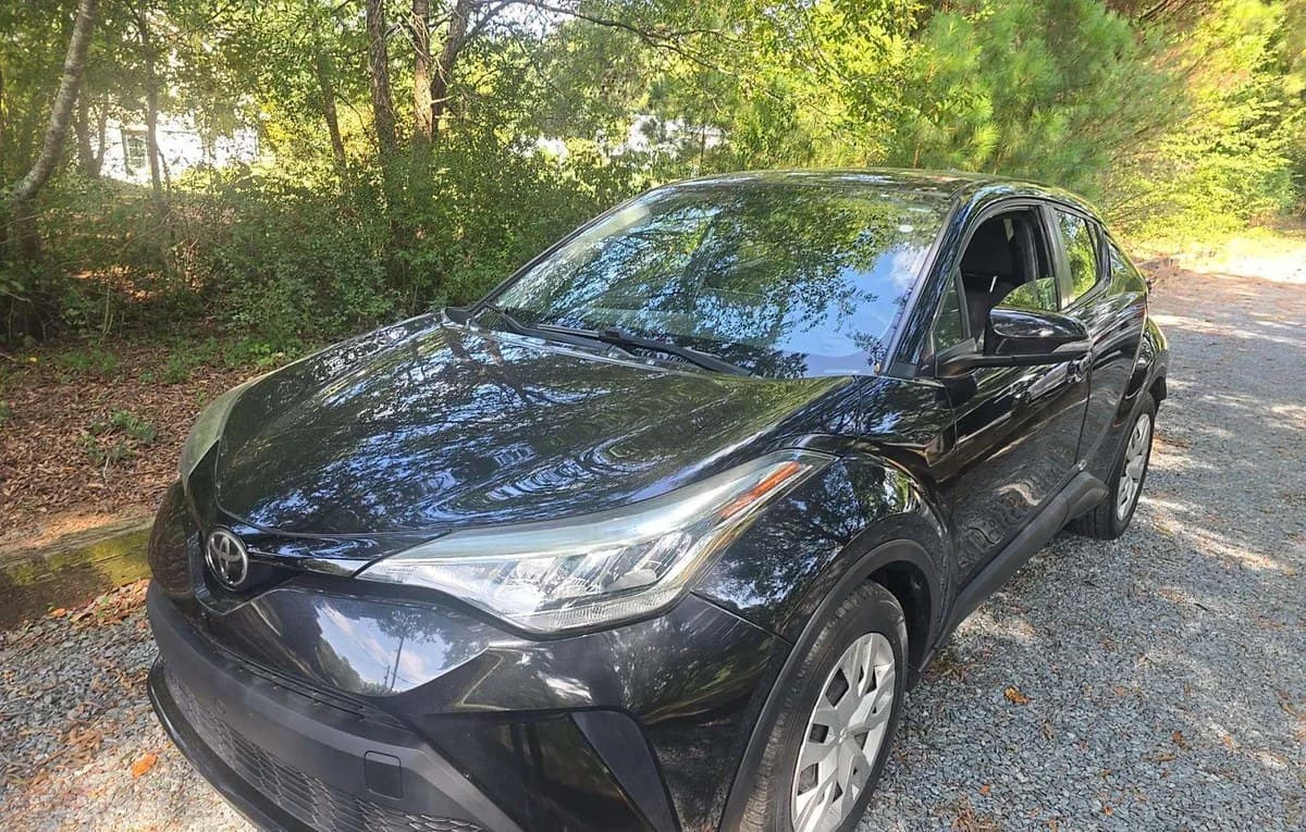 2021 TOYOTA C-HR LE 2