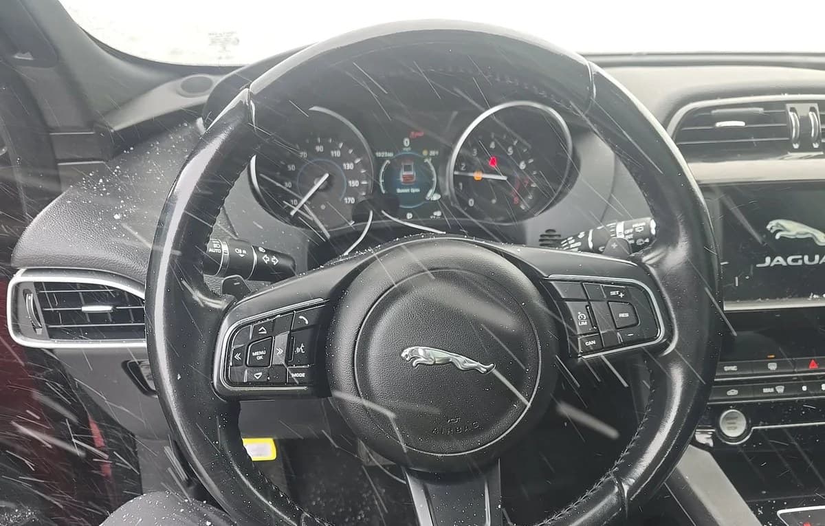 2017 JAGUAR F-PACE 35T Premium 7