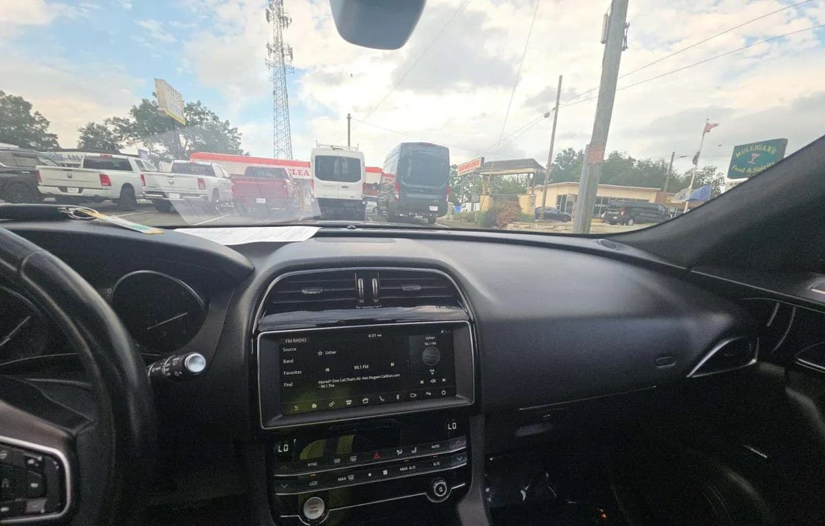 2020 JAGUAR F-PACE 25T Premium 7