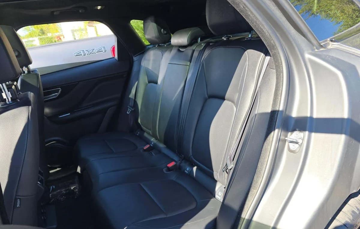 2019 JAGUAR F-PACE 25T Premium 7