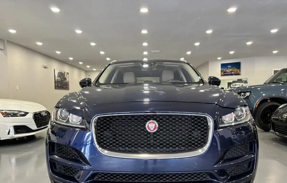2018 JAGUAR F-PACE 25T Premium 3