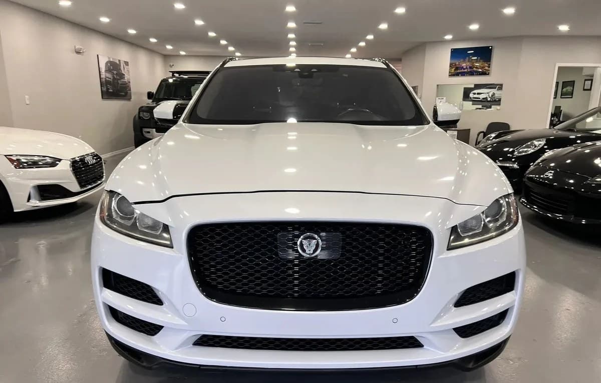 2019 JAGUAR F-PACE 25T Premium 3