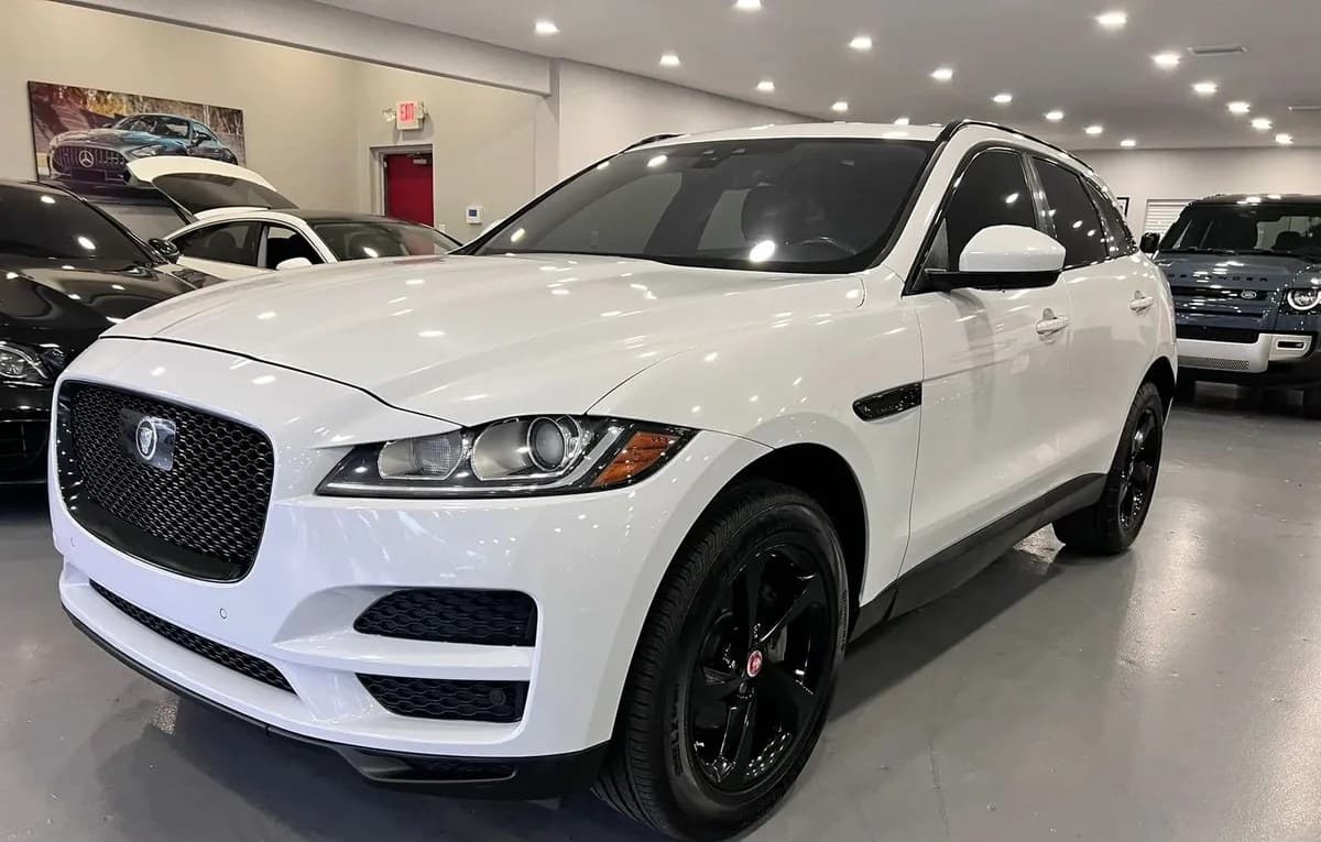 2019 JAGUAR F-PACE 25T Premium 4