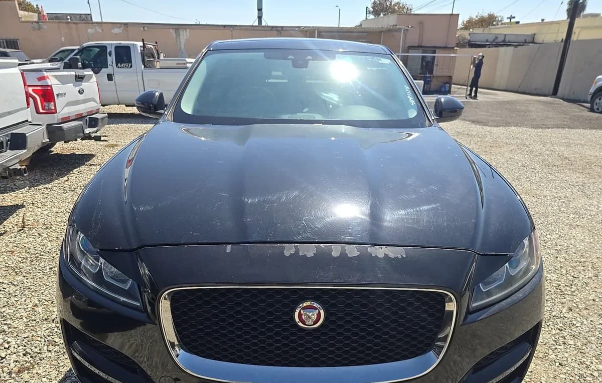 2018 JAGUAR F-PACE 30T Premium 2