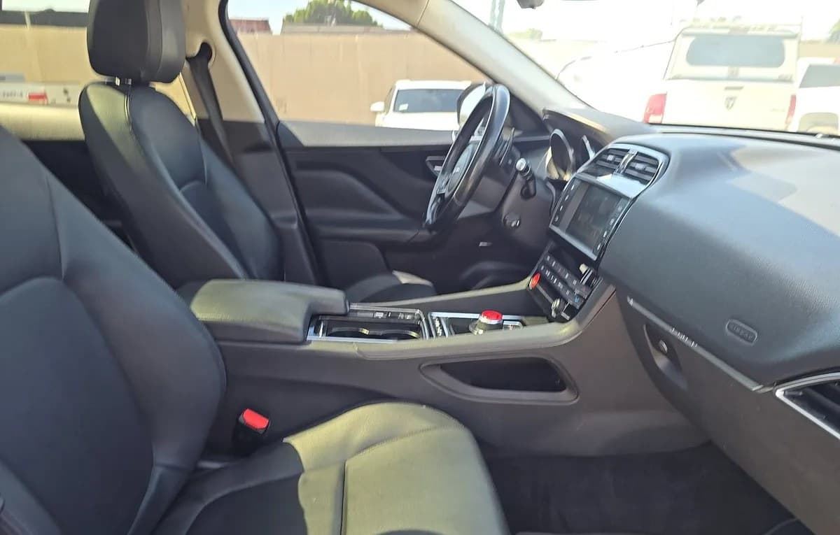 2018 JAGUAR F-PACE 30T Premium 4