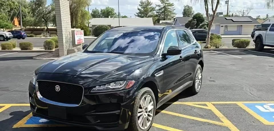 2017 JAGUAR F-PACE 20D Prestige 2