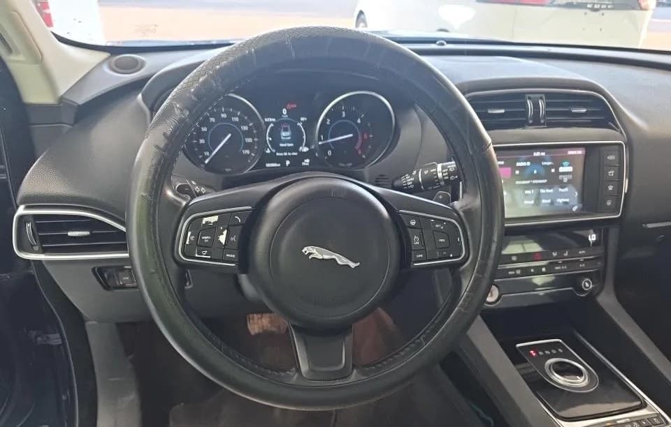 2017 JAGUAR F-PACE 20D Prestige 5
