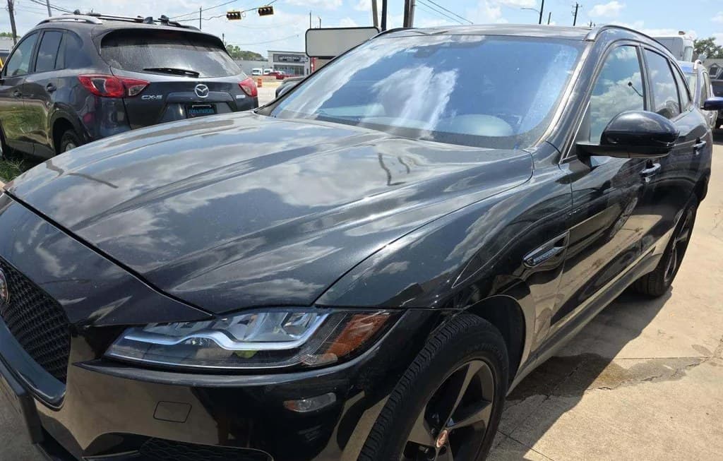 2017 JAGUAR F-PACE PRESTIGE 1