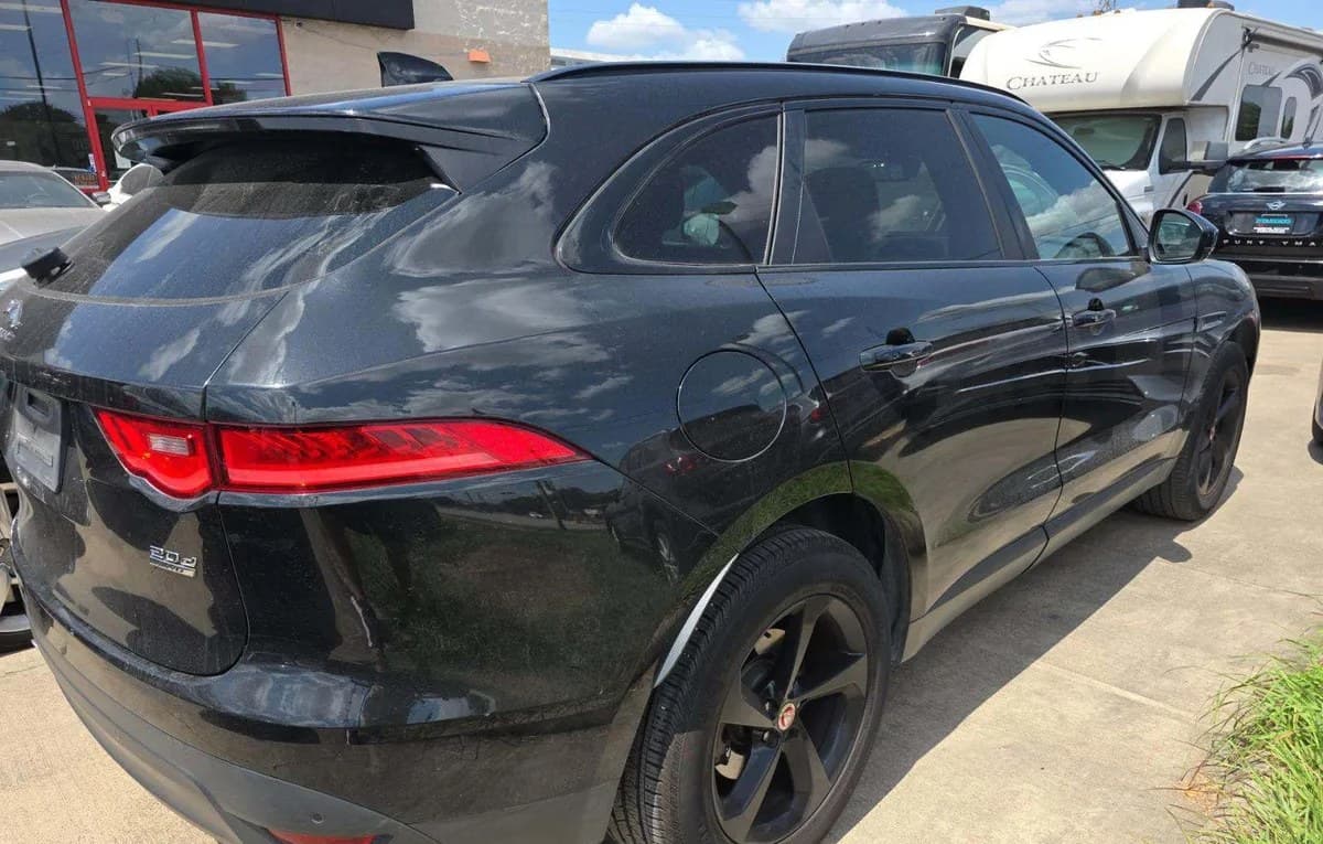 2017 JAGUAR F-PACE PRESTIGE 4