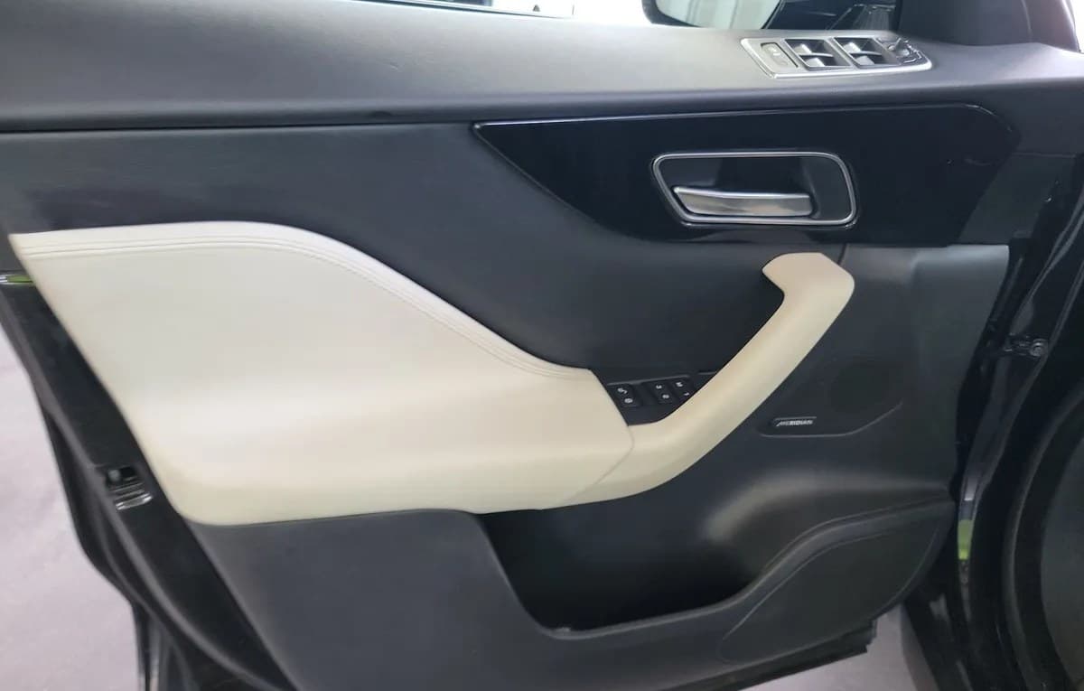 2018 JAGUAR F-PACE 25T Prestige 6