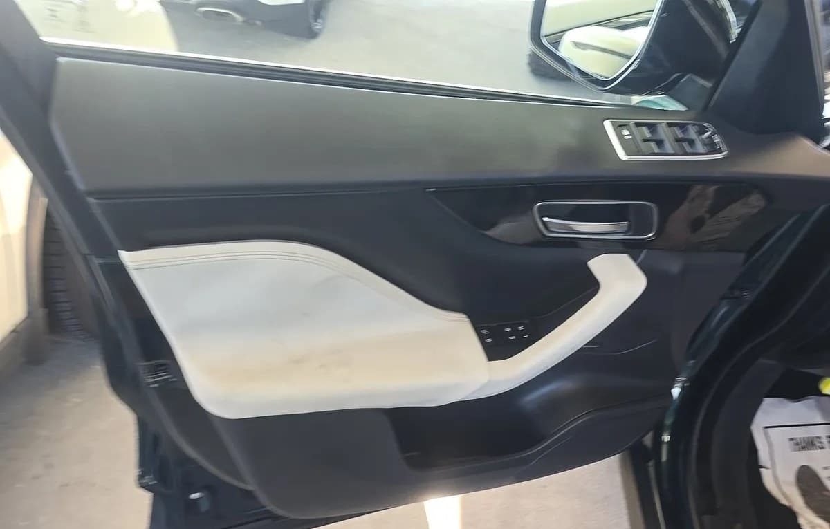 2018 JAGUAR F-PACE PRESTIGE 6