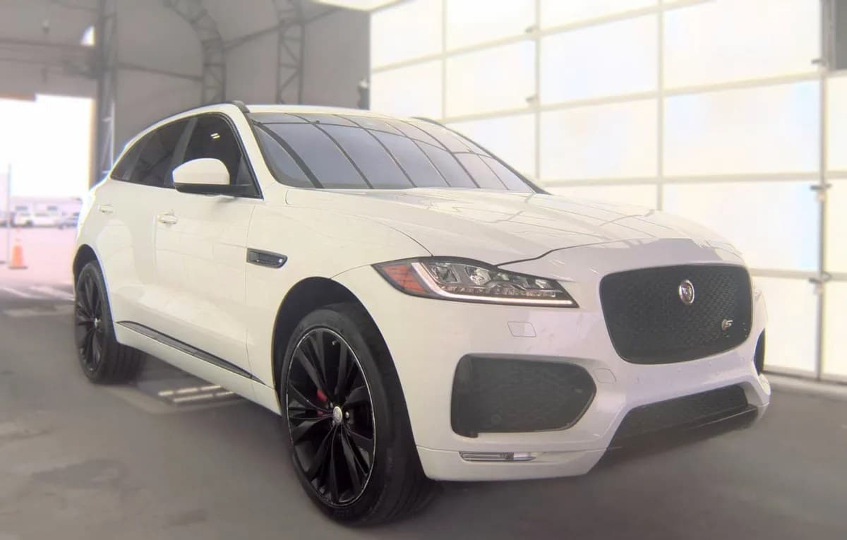 2017 JAGUAR F-PACE S 4