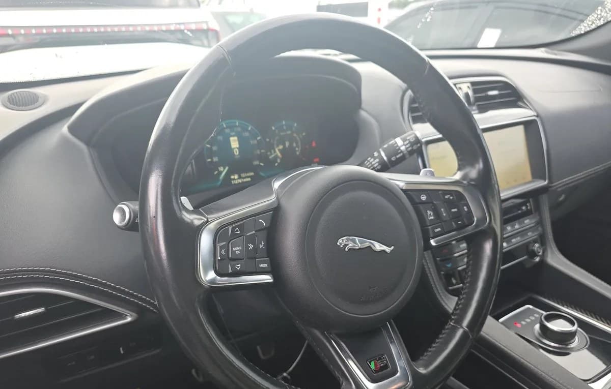 2018 JAGUAR F-PACE S 7
