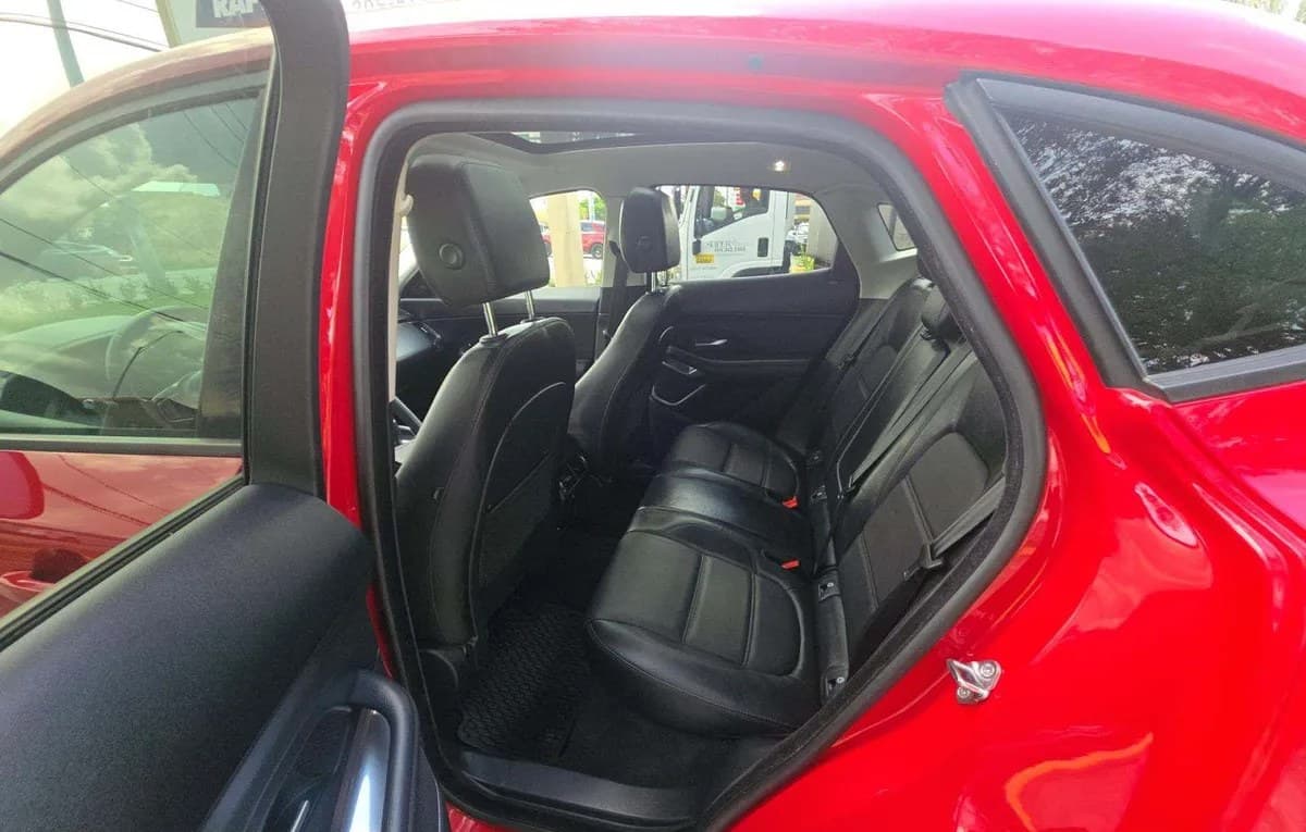 2019 JAGUAR E-PACE S 7
