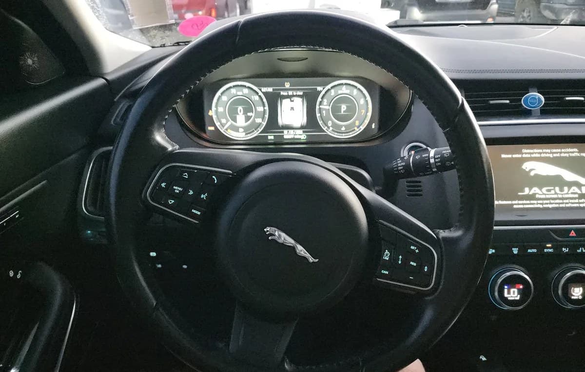 2018 JAGUAR E-PACE SE 7
