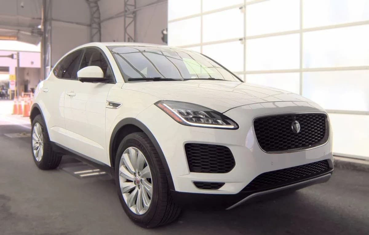 2020 JAGUAR E-PACE SE 4