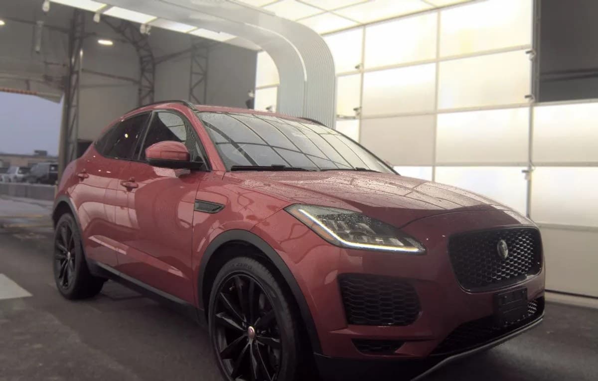2019 JAGUAR E-PACE SE 4