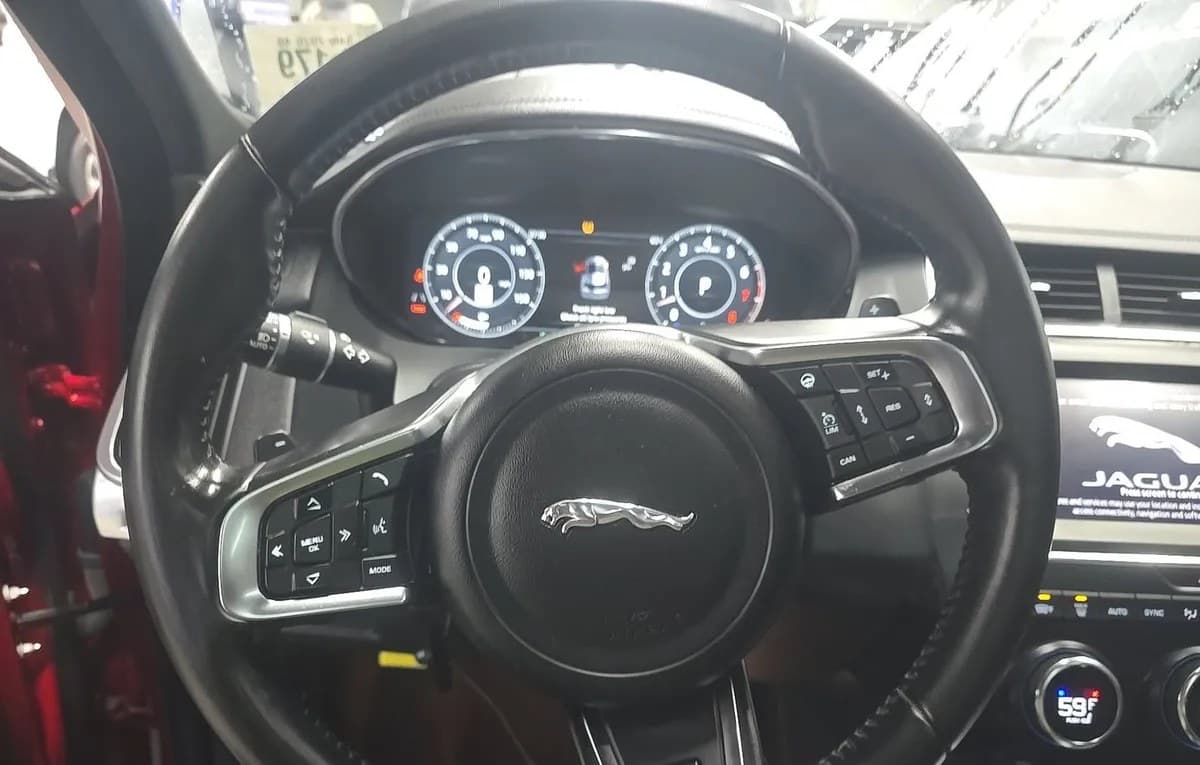 2019 JAGUAR E-PACE SE 7