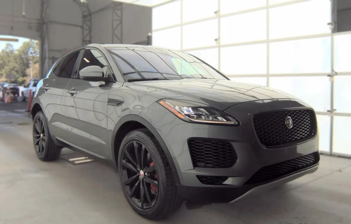 2019 JAGUAR E-PACE SE 4