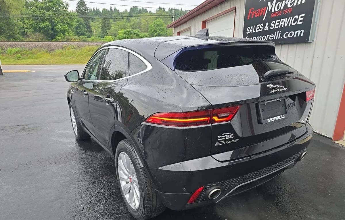 2018 JAGUAR E-PACE SE 3