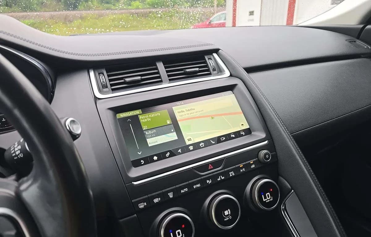2018 JAGUAR E-PACE SE 7