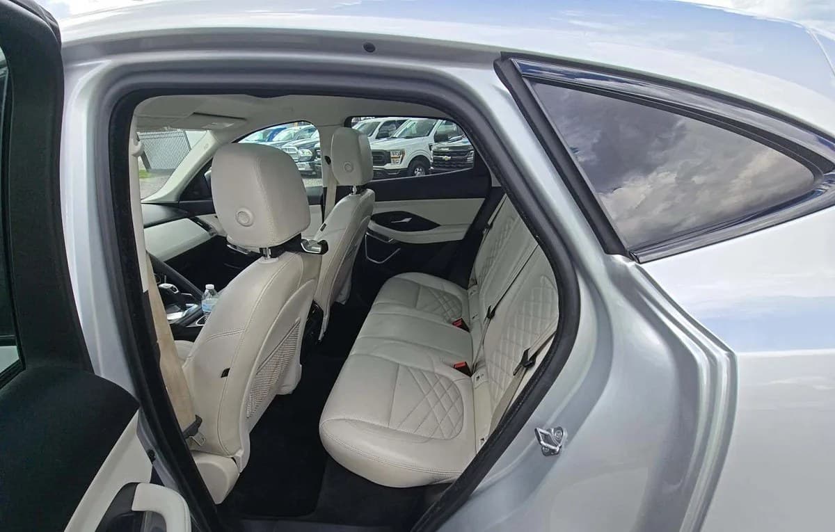 2020 JAGUAR E-PACE SE 7