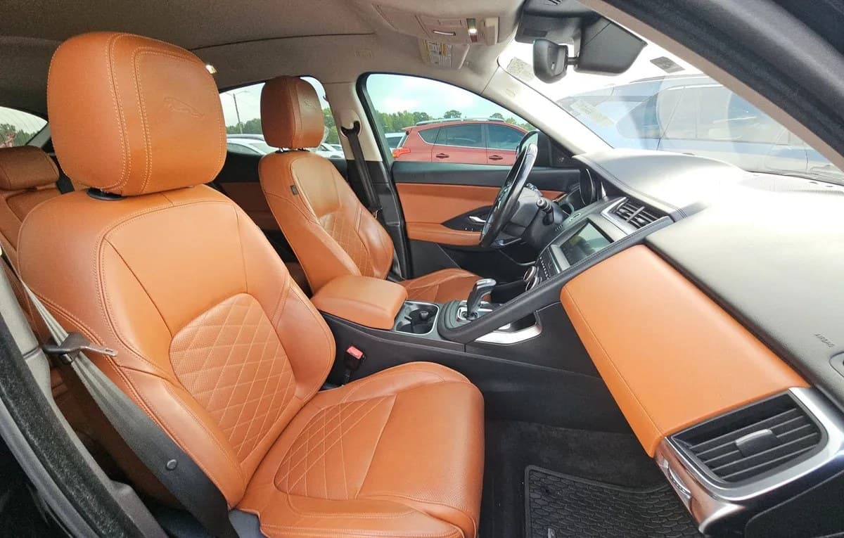 2019 JAGUAR E-PACE SE 5