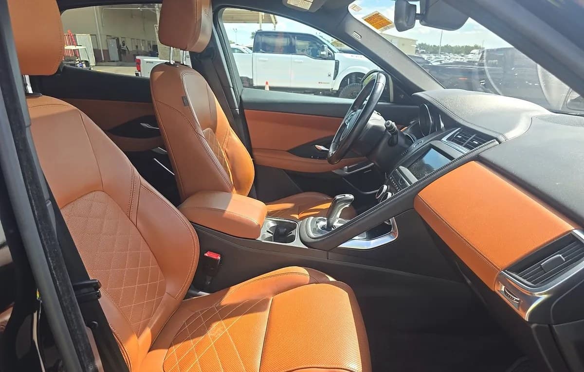 2019 JAGUAR E-PACE SE 5