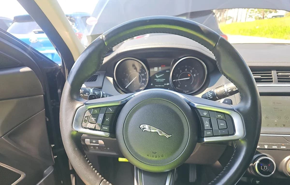 2020 JAGUAR E-PACE SE 7