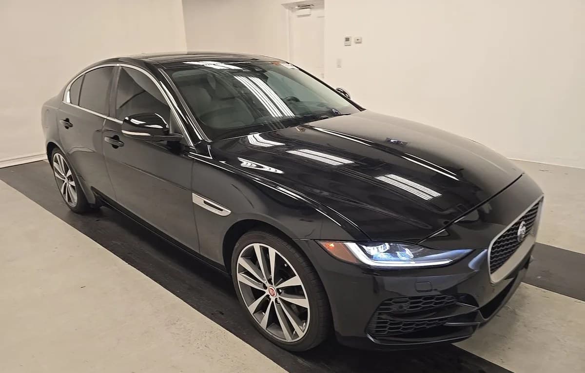 2020 JAGUAR XE S 4