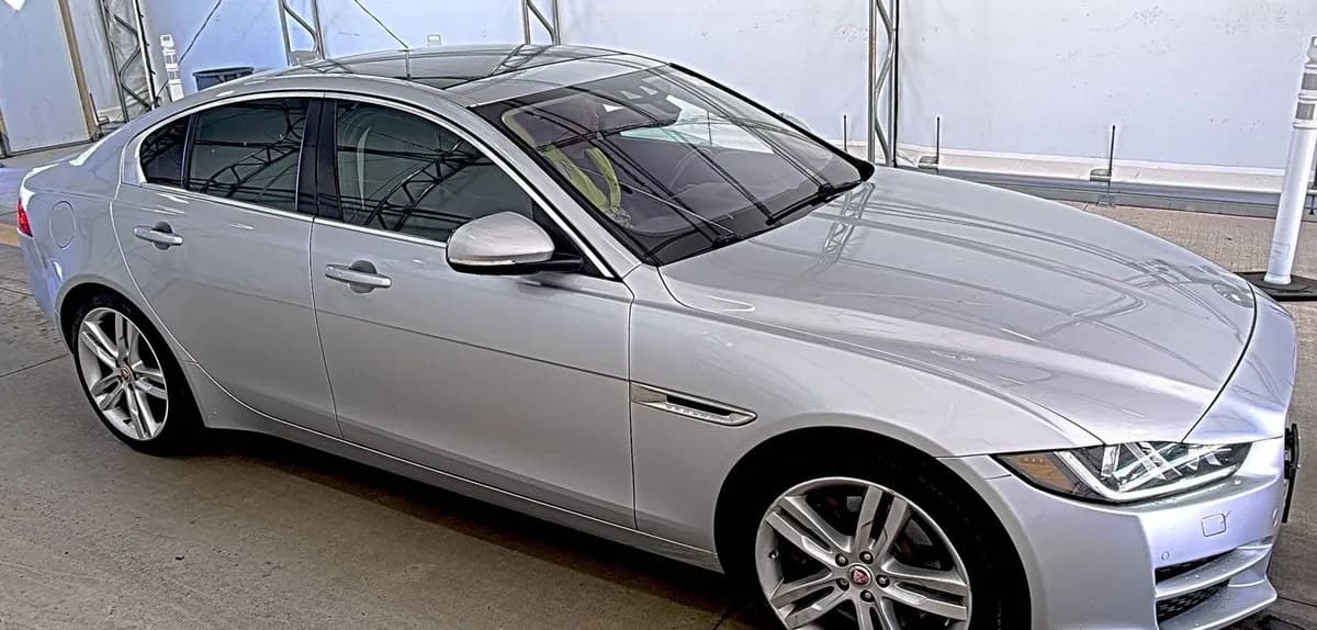 2018 JAGUAR XE 35T Prestige 4