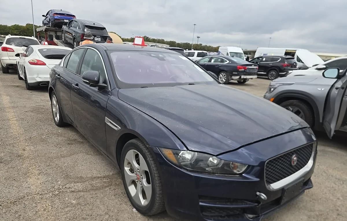 2017 JAGUAR XE 25t 3