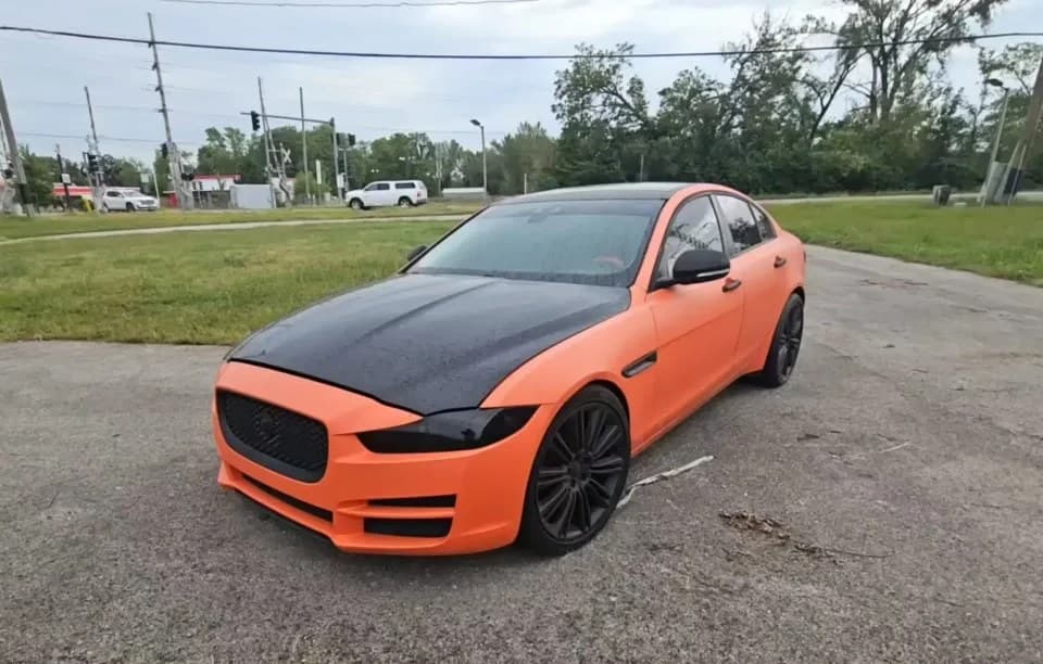 2017 JAGUAR XE 1