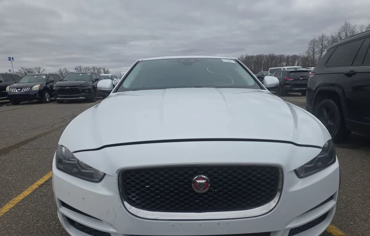 2019 JAGUAR XE 3