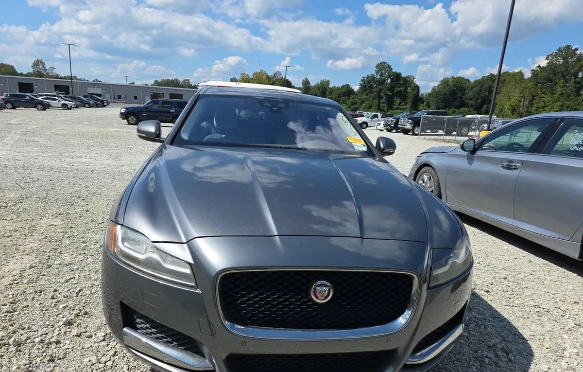 2017 JAGUAR XF 20D Premium 2
