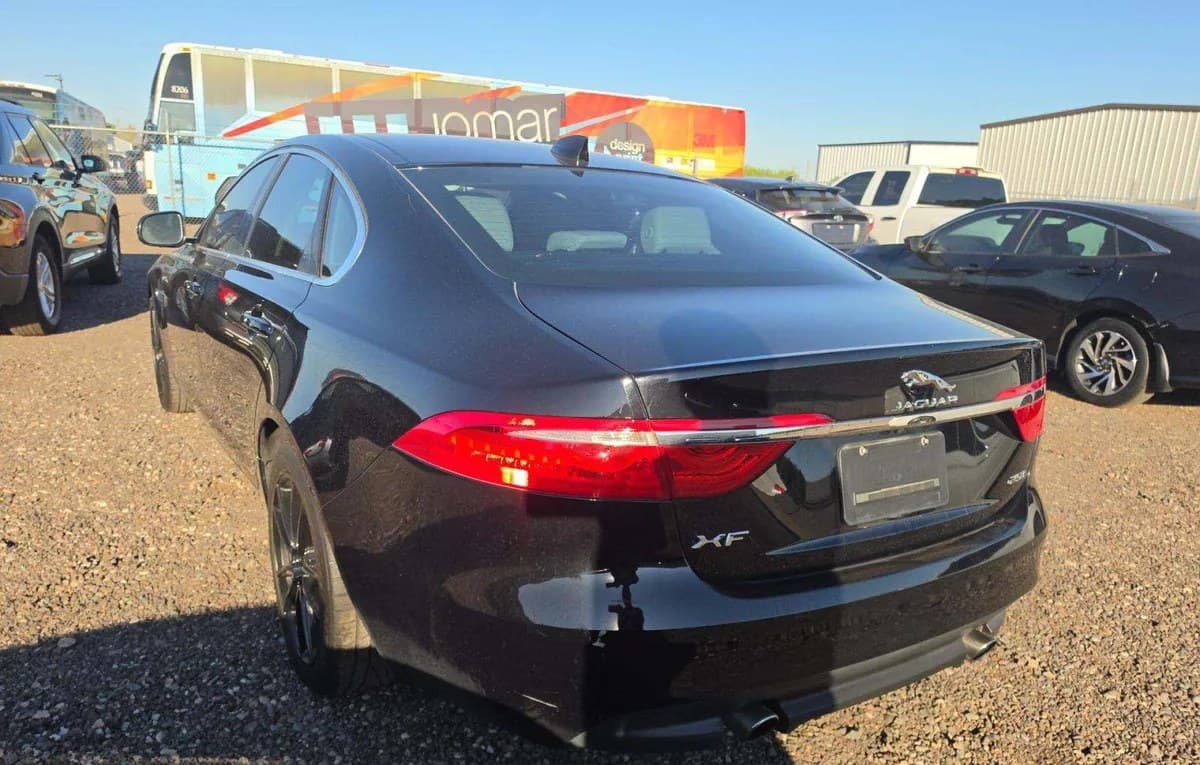 2018 JAGUAR XF 25T Premium 3