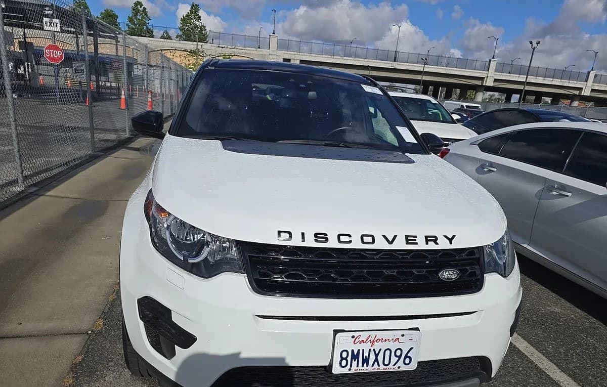 2019 LAND ROVER DISCOVERY SPORT SE 3