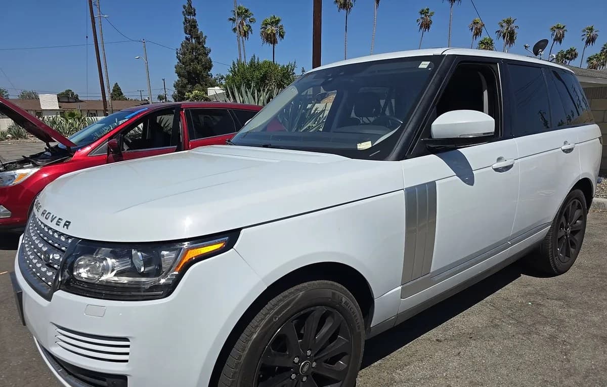2017 LAND ROVER RANGE ROVER HSE 2
