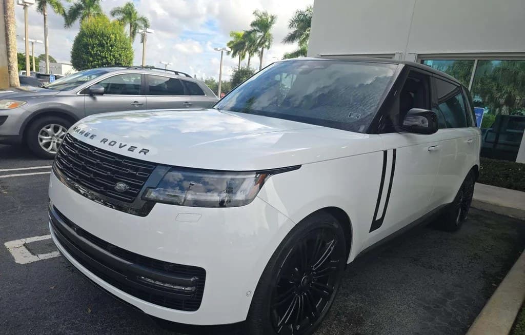 2025 LAND ROVER RANGE ROVER SE LWB W/7-PASSENGER SEATING