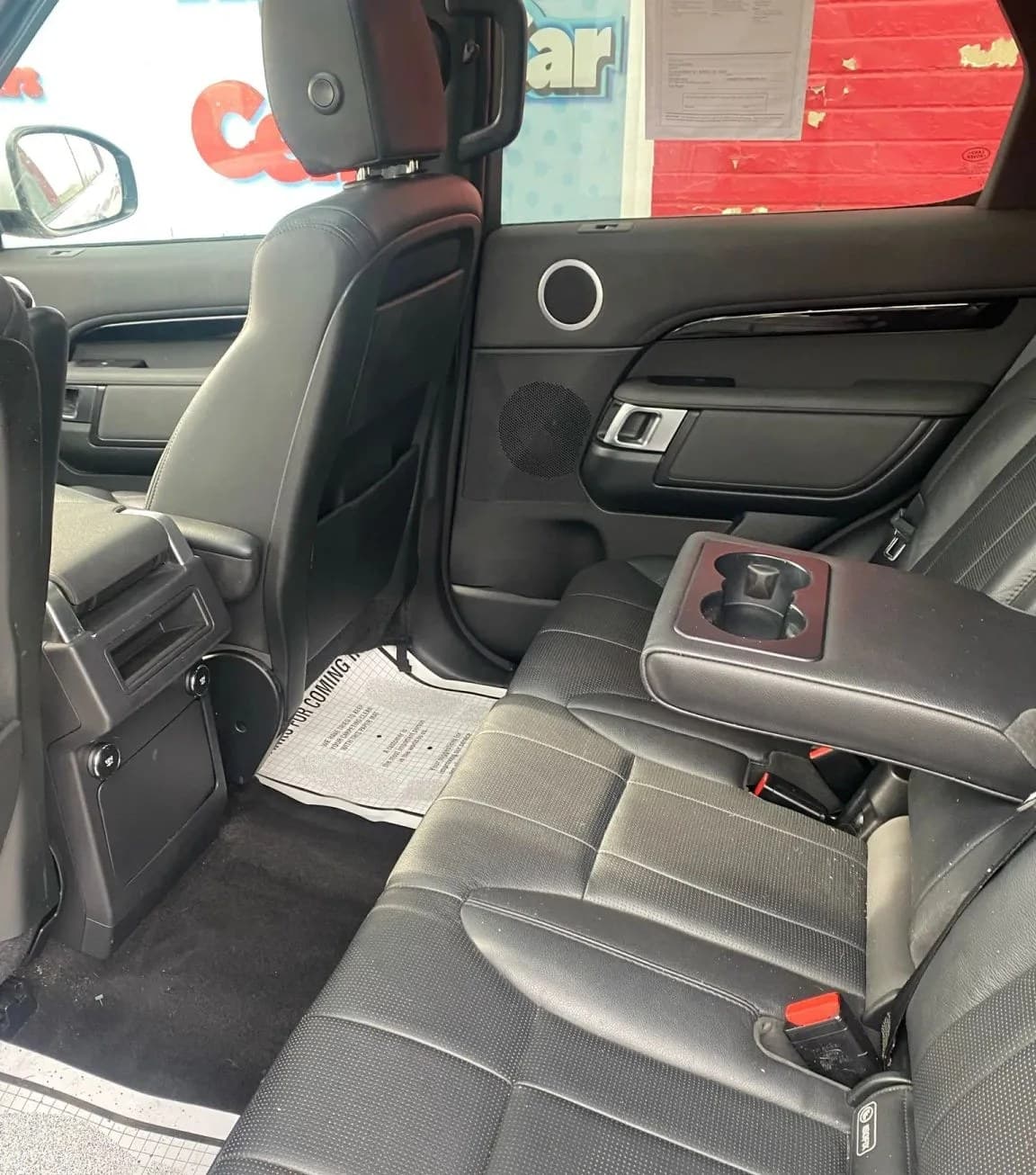 2019 LAND ROVER DISCOVERY SE 5