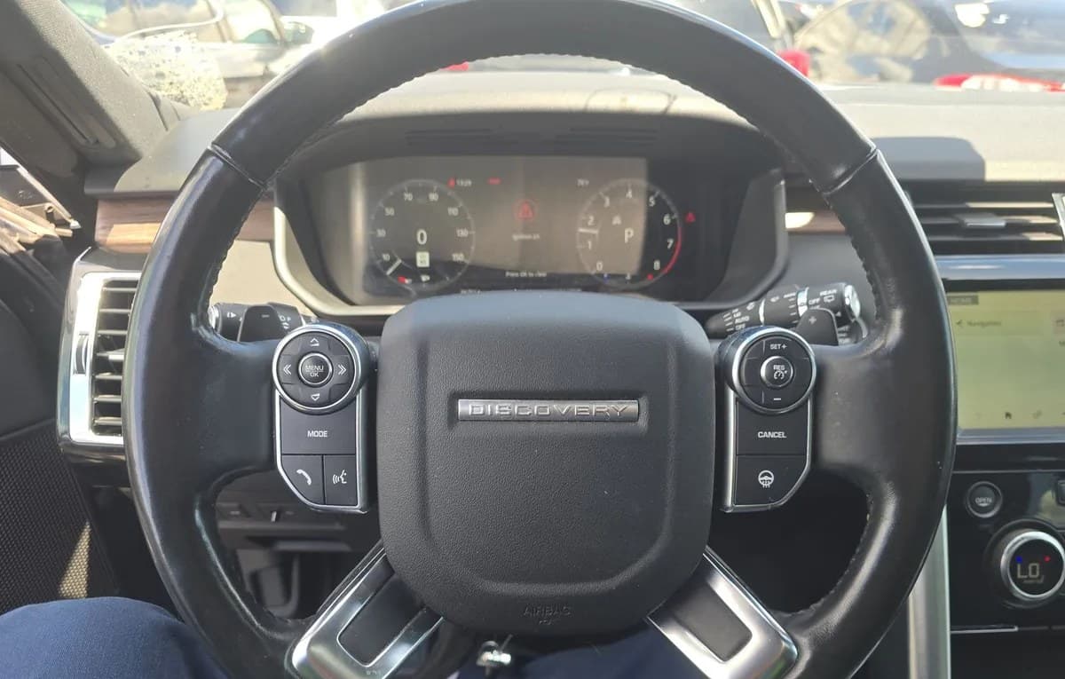 2018 LAND ROVER DISCOVERY HSE 7