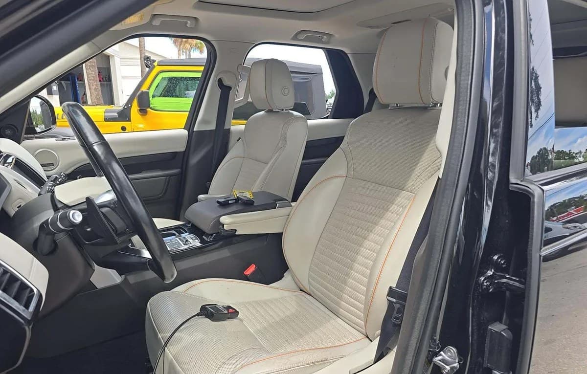 2018 LAND ROVER DISCOVERY HSE 4