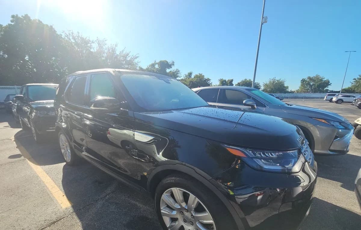 2020 LAND ROVER DISCOVERY HSE Luxury 4