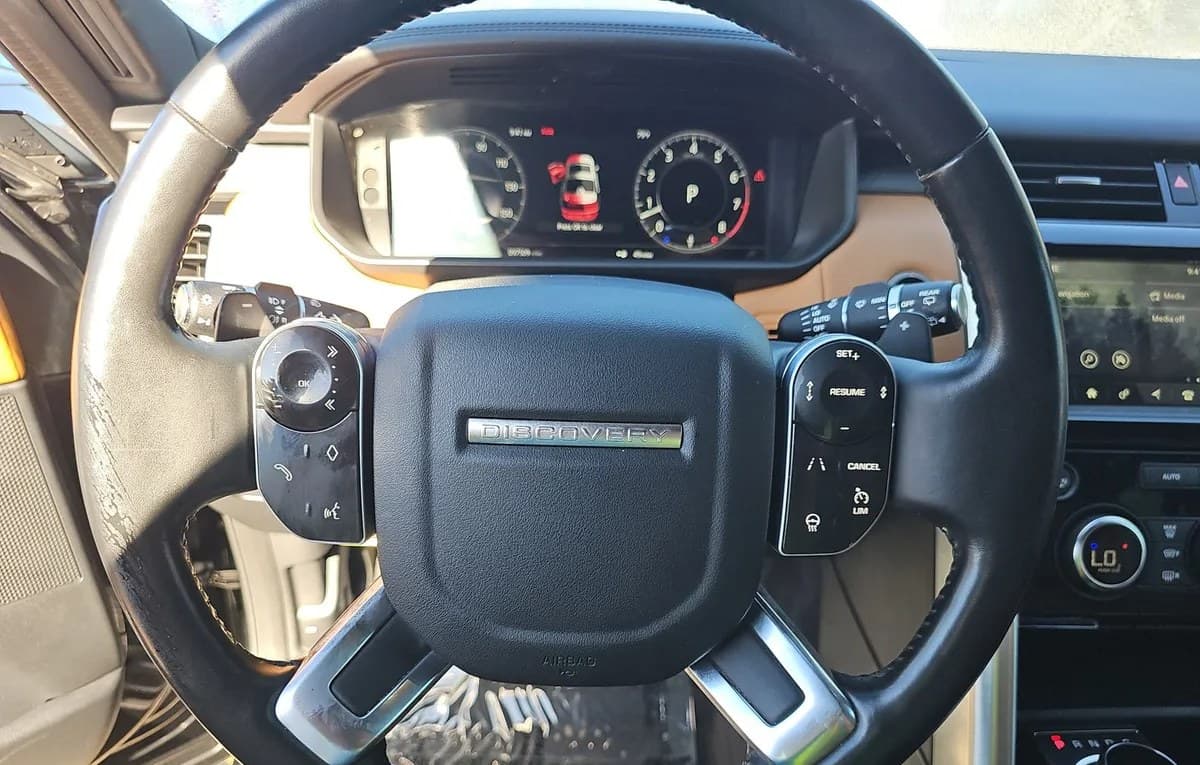 2020 LAND ROVER DISCOVERY HSE Luxury 7
