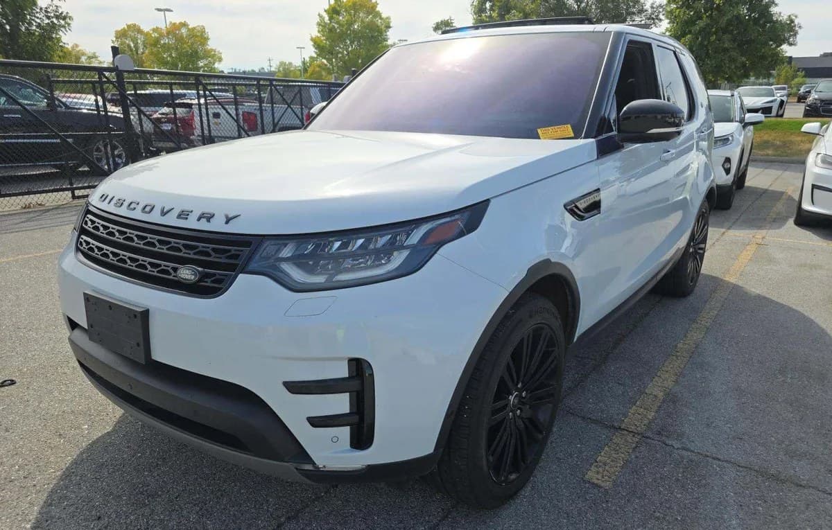 2018 LAND ROVER DISCOVERY HSE Luxury 2