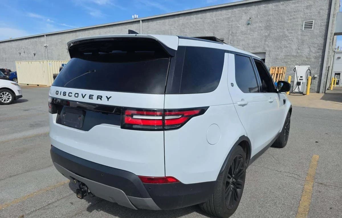 2018 LAND ROVER DISCOVERY HSE Luxury 4
