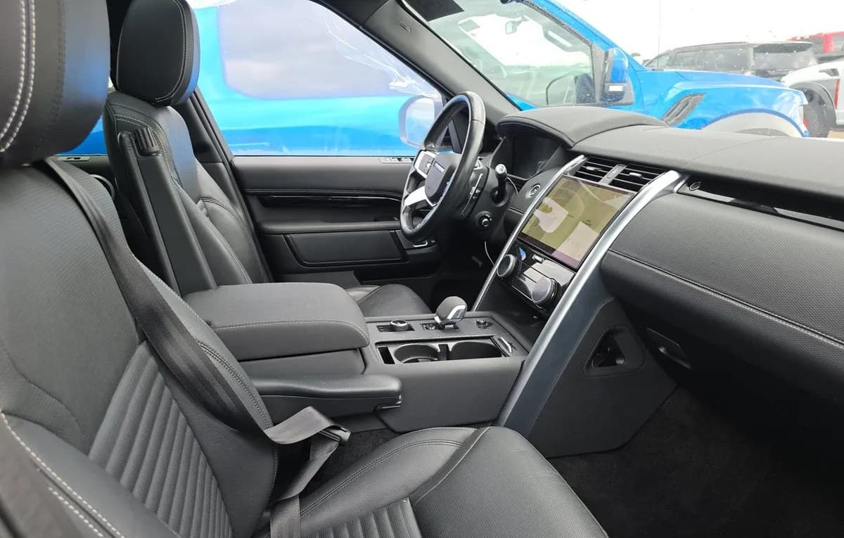 2021 LAND ROVER DISCOVERY S R-Dynamic 5