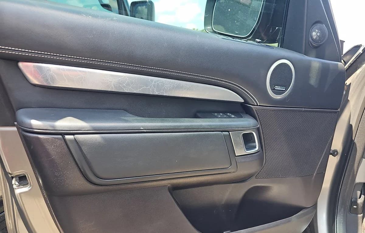 2017 LAND ROVER DISCOVERY FIRST Edition 6