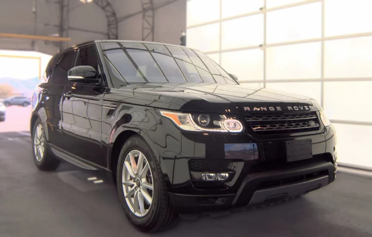 2017 LAND ROVER RANGE ROVER SPORT SE 4